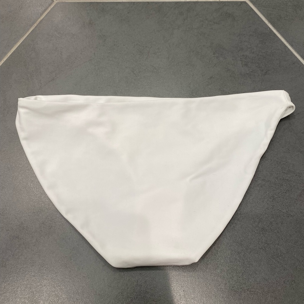 Mikoh Foam Bikini Set - image 8